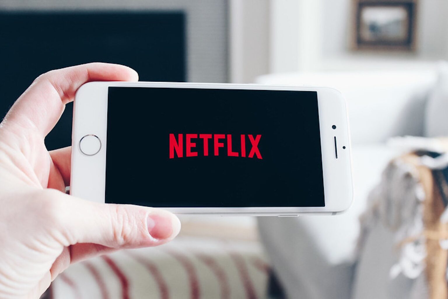 Struggling to pay the Netflix subscription fee? Check out some of our work-arounds for a free Netflix subscription.