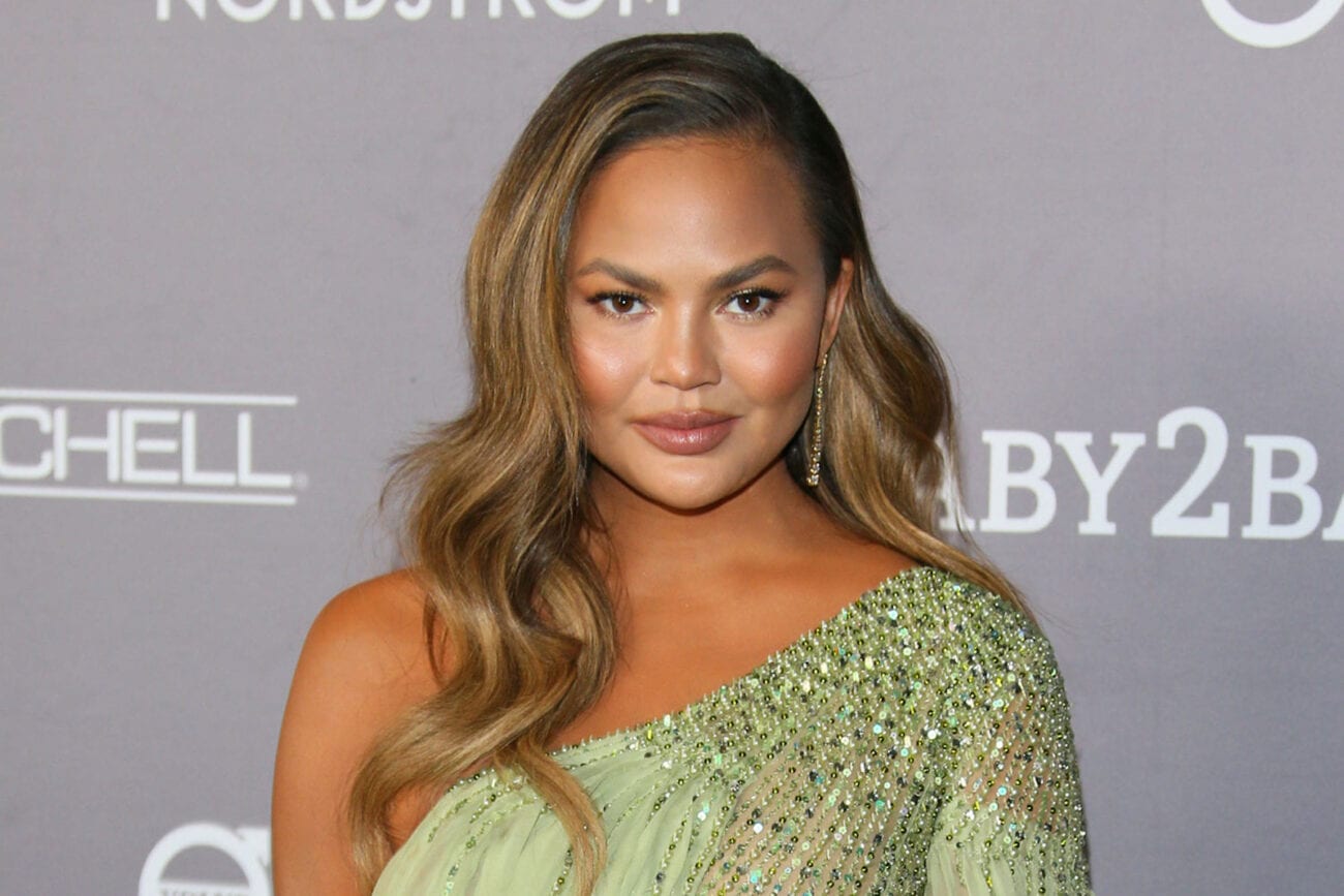 Chrissy Teigen returns to Twitter almost a month after her retirement. Laugh at these tweets "celebrating" the return.