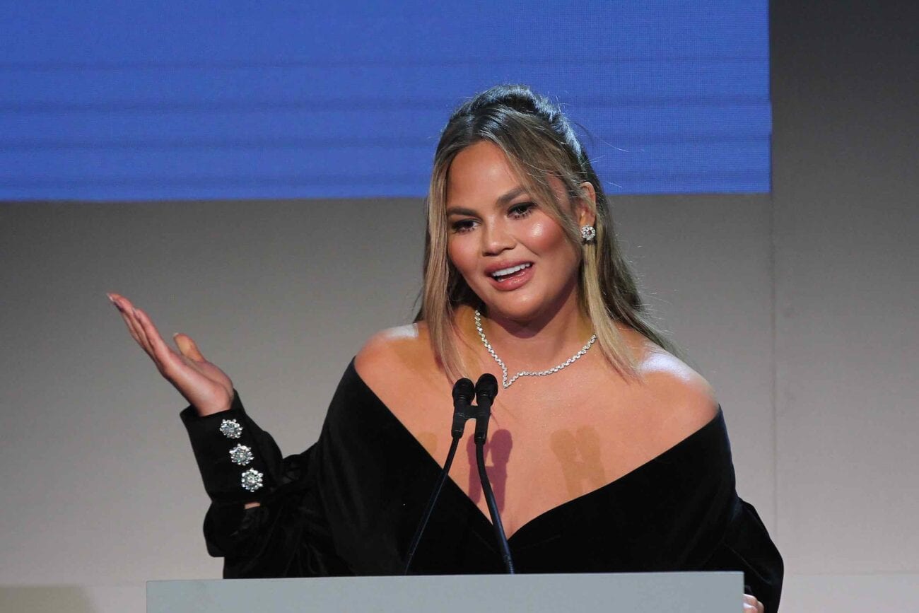 Chrissy Teigen has once again come under fire on social media. Get ready to retweet and dive into the Chrissy Teigen scandal on Twitter. 