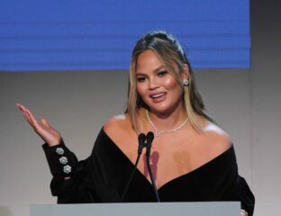 Chrissy Teigen has once again come under fire on social media. Get ready to retweet and dive into the Chrissy Teigen scandal on Twitter. 