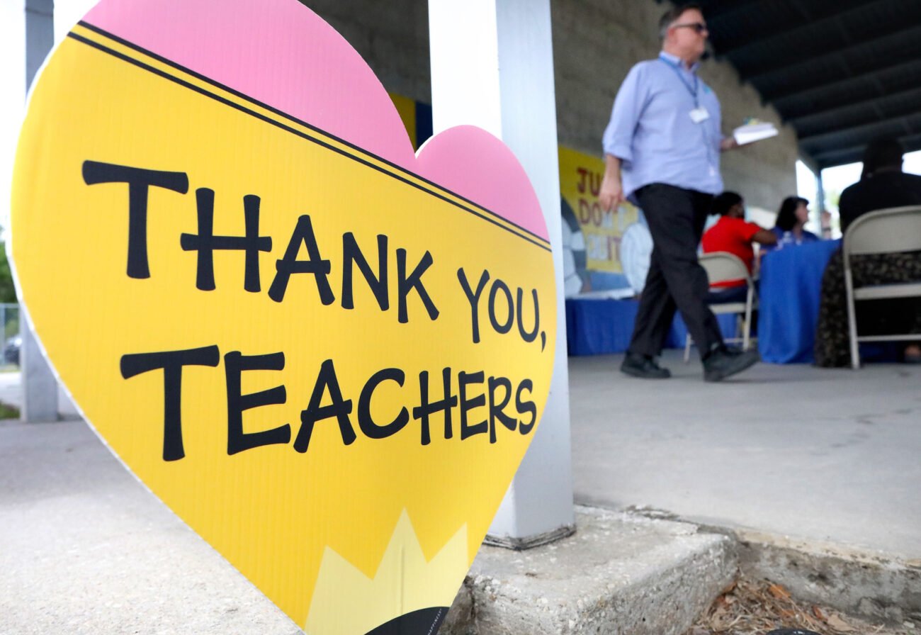 Teacher Appreciation Week is finally here! Do you have gifts for your kids' teachers or that special teacher in your life? Here are some last-minute ideas.