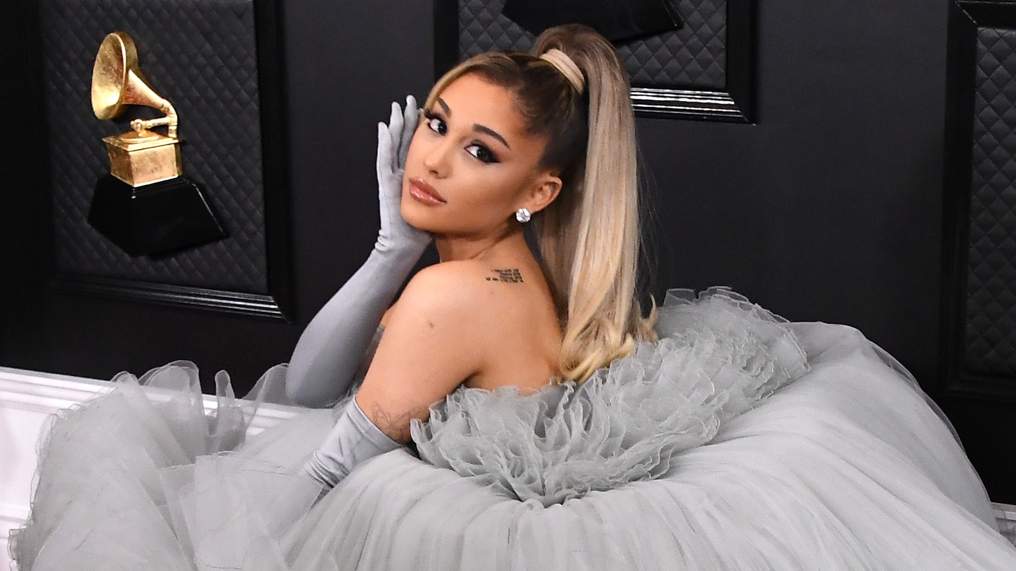 ariana-grande-s-wedding-pics-dropped-on-instagram-why-did-she-marry-in