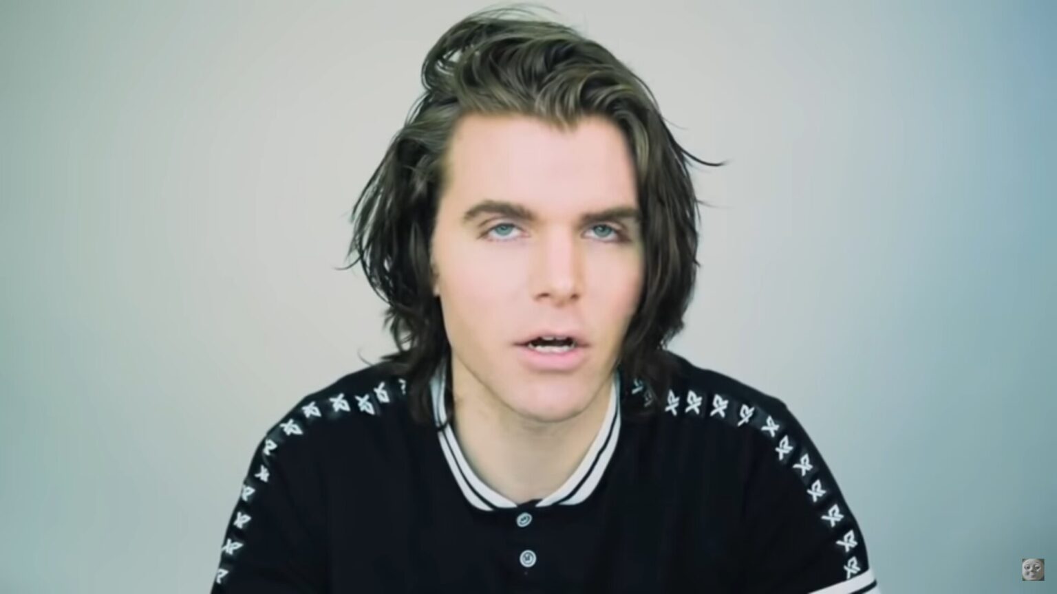 Were you a fan of Onision? After facing much controversy, the YouTuber is back with a reality show titled 'Onision: In Real Life'. Read about it here.