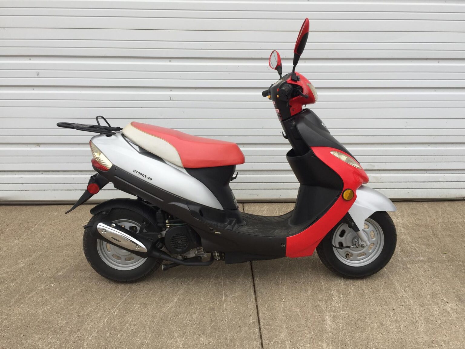 Considering alternatives to a motorcycle? Why not try a good scooter? Discover what to look for when buying a scooter so you can make a great purchase!