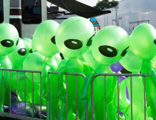 When we imagine aliens, there’s a stereotypical image in our heads. You know: little green men. Here are the wildest aliens in movies and TV shows.