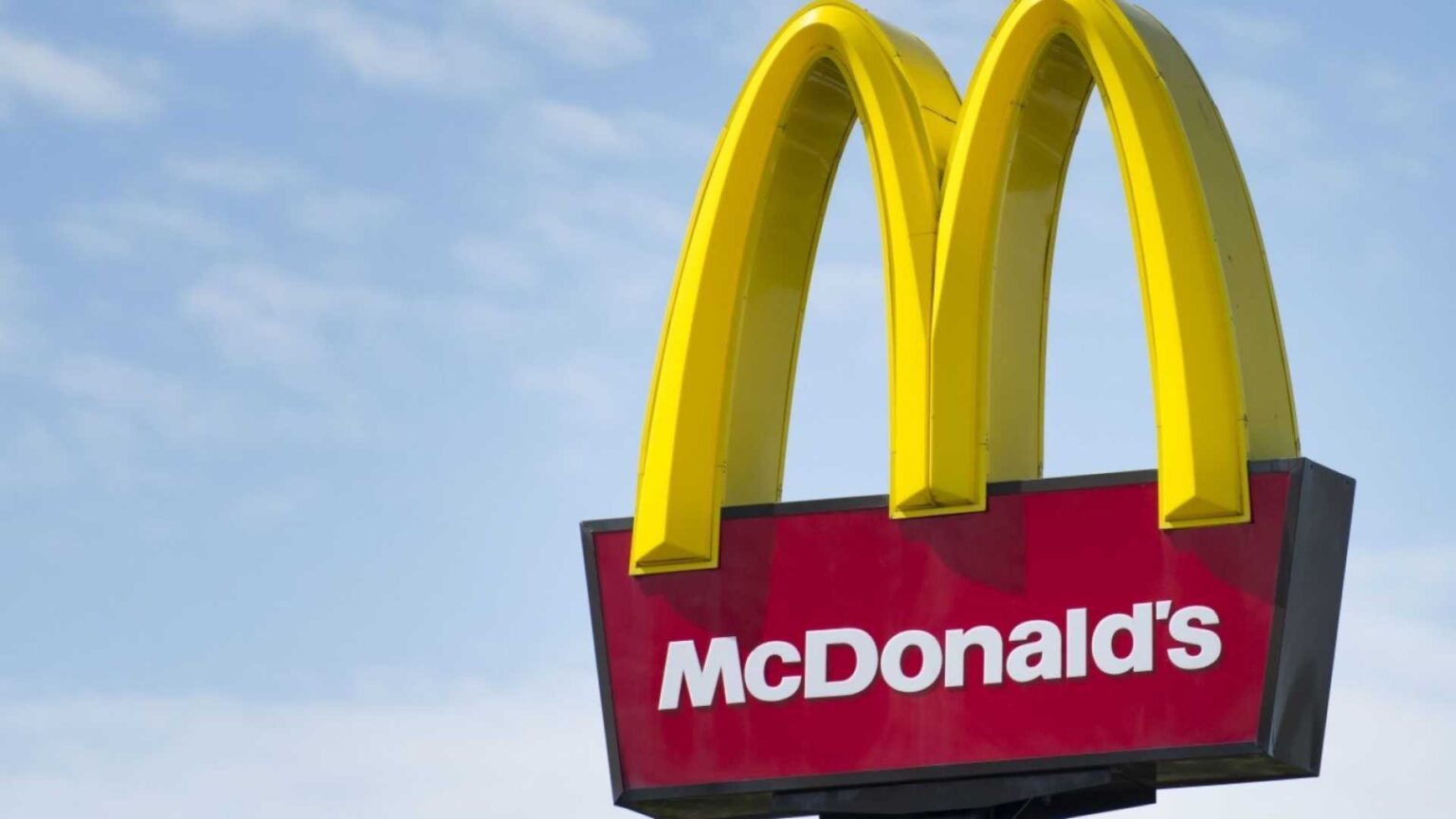 How far would you go to get your hands on some McDonald's dipping sauce? Find out why one man in Ankeny, Iowa threatened to bomb his local McDonald's.