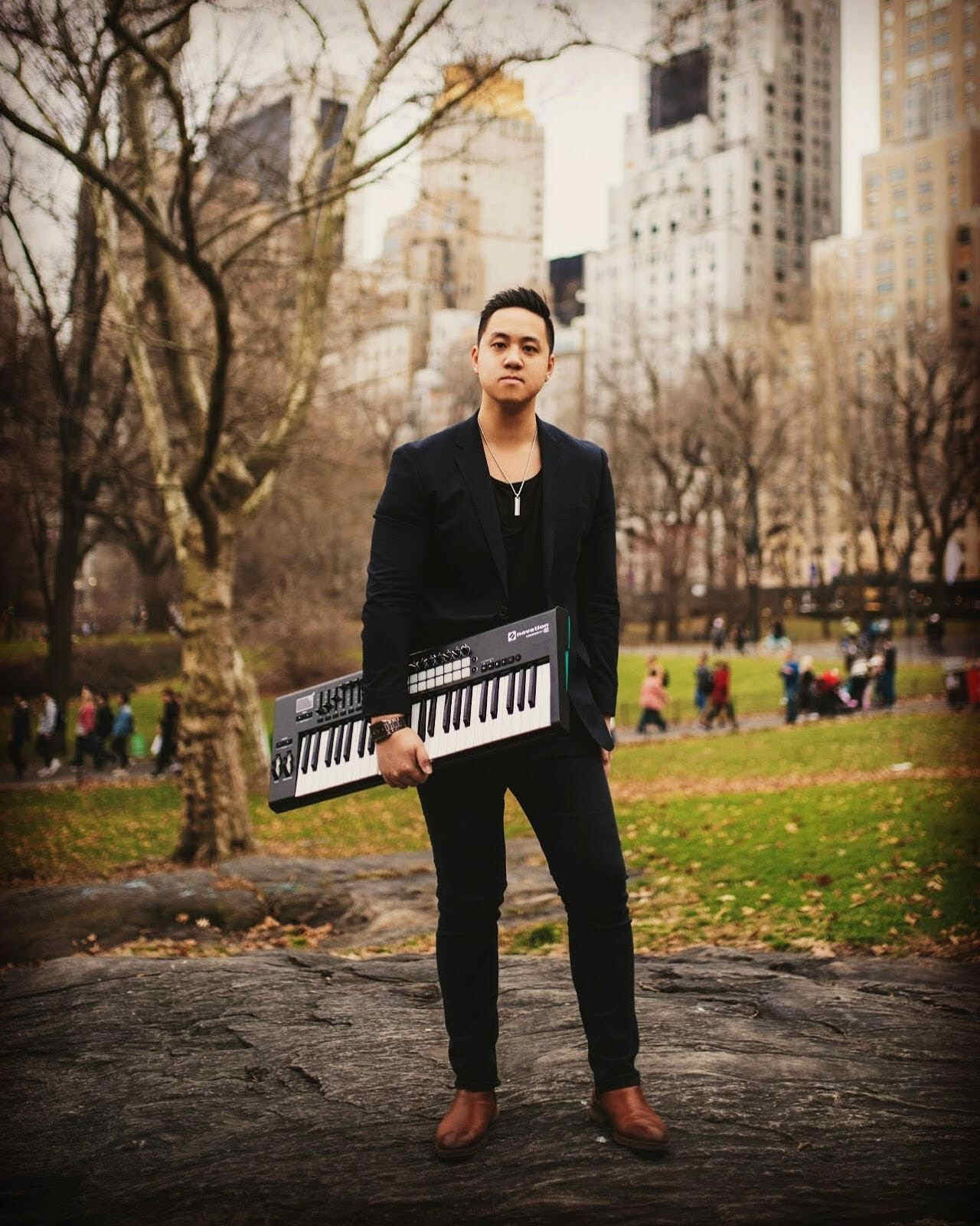 Born in Rhode Island and influenced by jazz greats, ZENG is using his studies from U Penn to bring you experimental beats. Listen to his songs now!