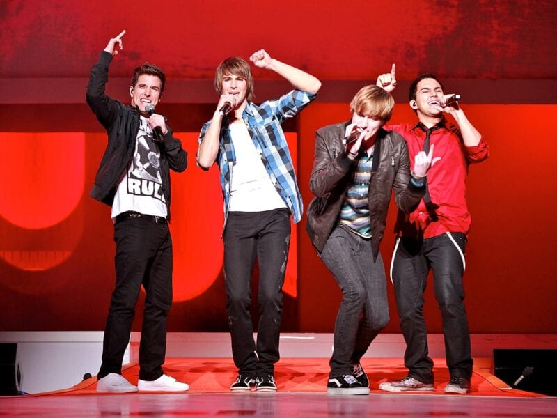 Why is Ticketmaster customer services dropping the ball? You can thank the surprise Big Time Rush reunion for that! Have you gotten your BTR tickets?