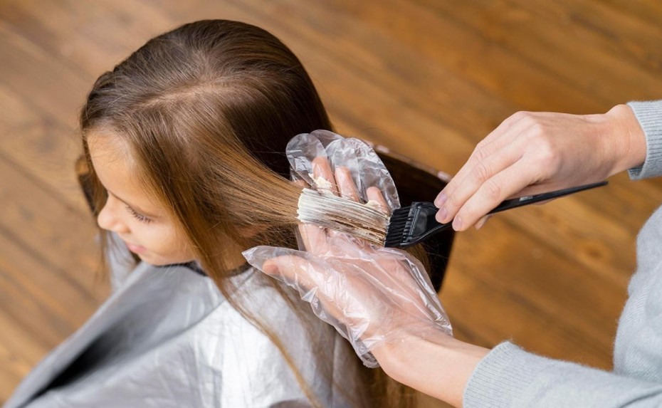Hair dye is important to nail down. Here are some tips on how to select hair dye that is both safe and easy to use.