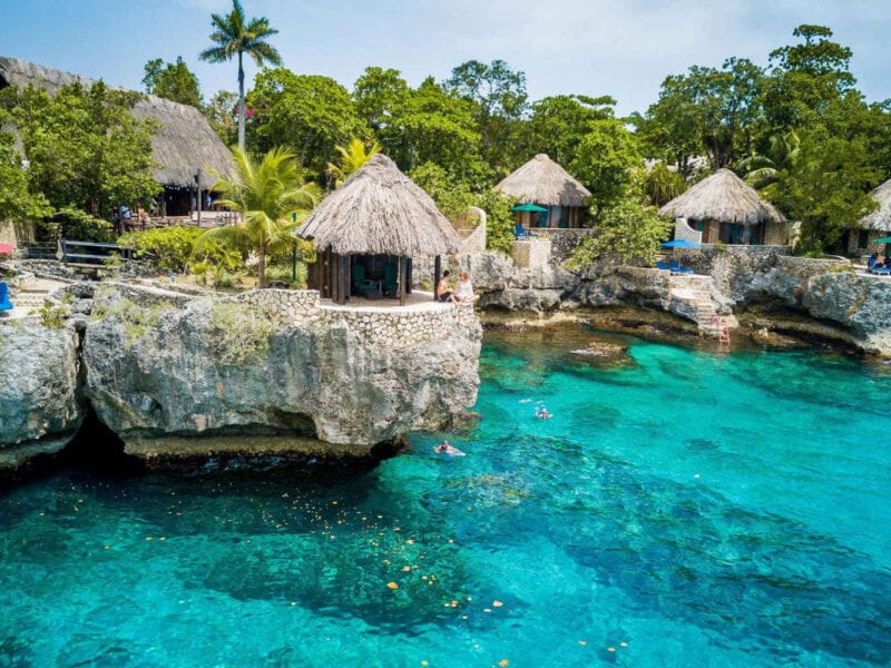 Want to find the best spots in Jamaica? Don’t worry – we got you covered! Here’s everything to do when you travel to Jamaica.