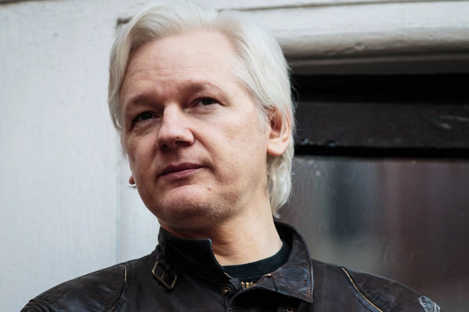 Why hasn't mainstream media been covering the arrest of Julian Assange? Find out if professional jealousy has been keeping the story buried.