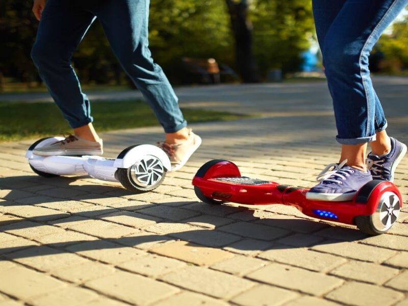 As a parent, safety is always your number 1 priority. With new scooters and hoverboards on the market, it can be tough to pick one. Here are our tips!