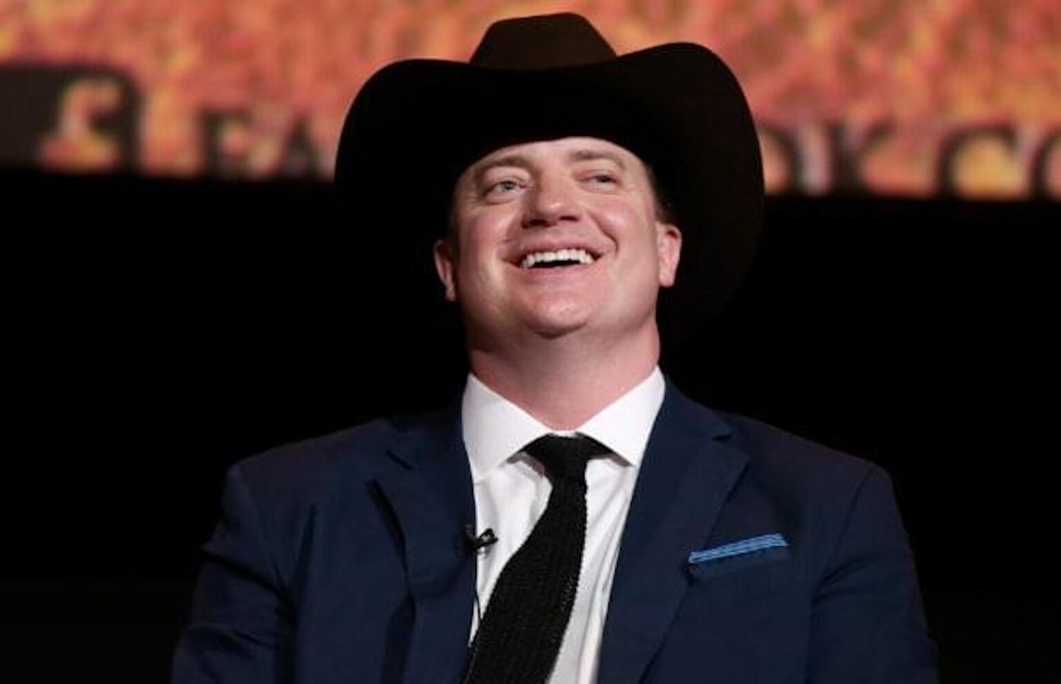 Why are young fans supporting Brendan Fraser? See how pure things can get with this great TikTok interaction.