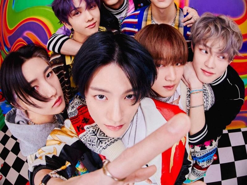 Are you wondering what exactly is Korean pop? Check out some of the best performers you need to see to believe! From NCT to Loona, here's the best of K-pop.