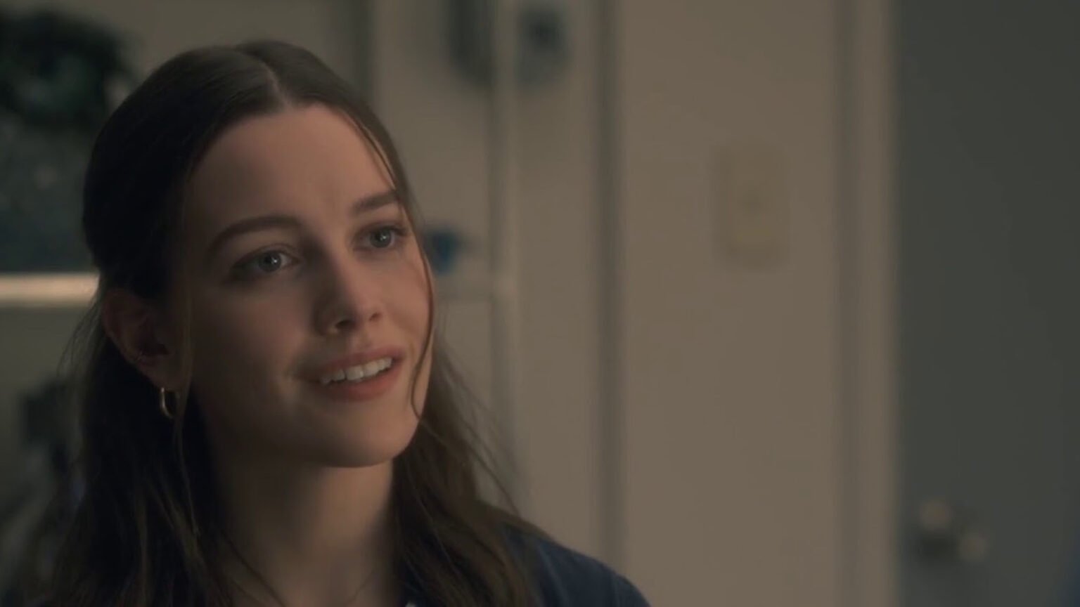 What's going to happen to Victoria Pedretti's character in 'You season 3? From how the trailer looks, it won't be pretty. Get all the tea here.