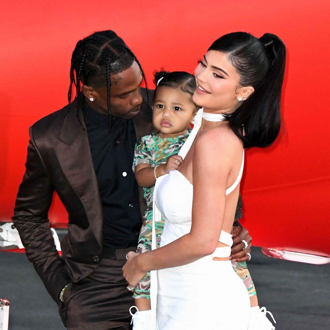 It finally happened: Kylie Jenner is pregnant again! Pick a proper baby shower gift and learn all about the superstar's official announcement!