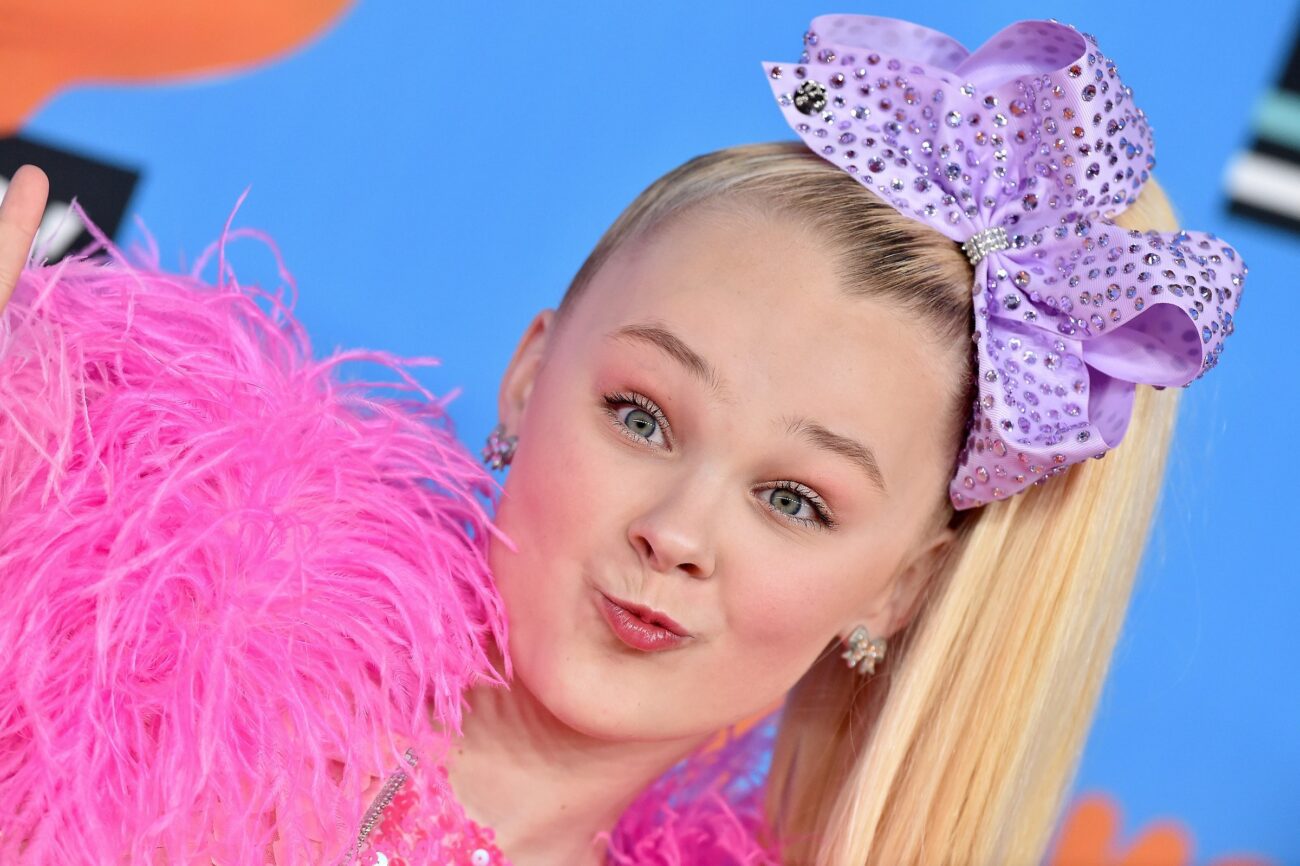 JoJo Siwa’s TikTok is filled with a lot of interesting content from dancing to pranks. These are some of JoJo Siwa’s TikToks to watch now.