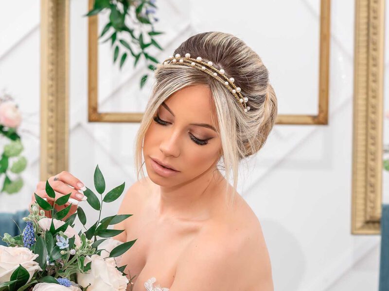 Whether you're shopping for your wedding day or gearing up for Halloween, we have the perfect headbands for you! Accessorize to the nines with these tips.