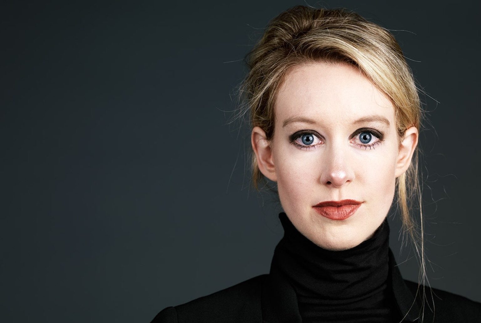 Is it true that Elizabeth Holmes was trying to imitate Steve Jobs to gain investors for her fraudulent biotech company? See who Elizabeth Holmes really is.