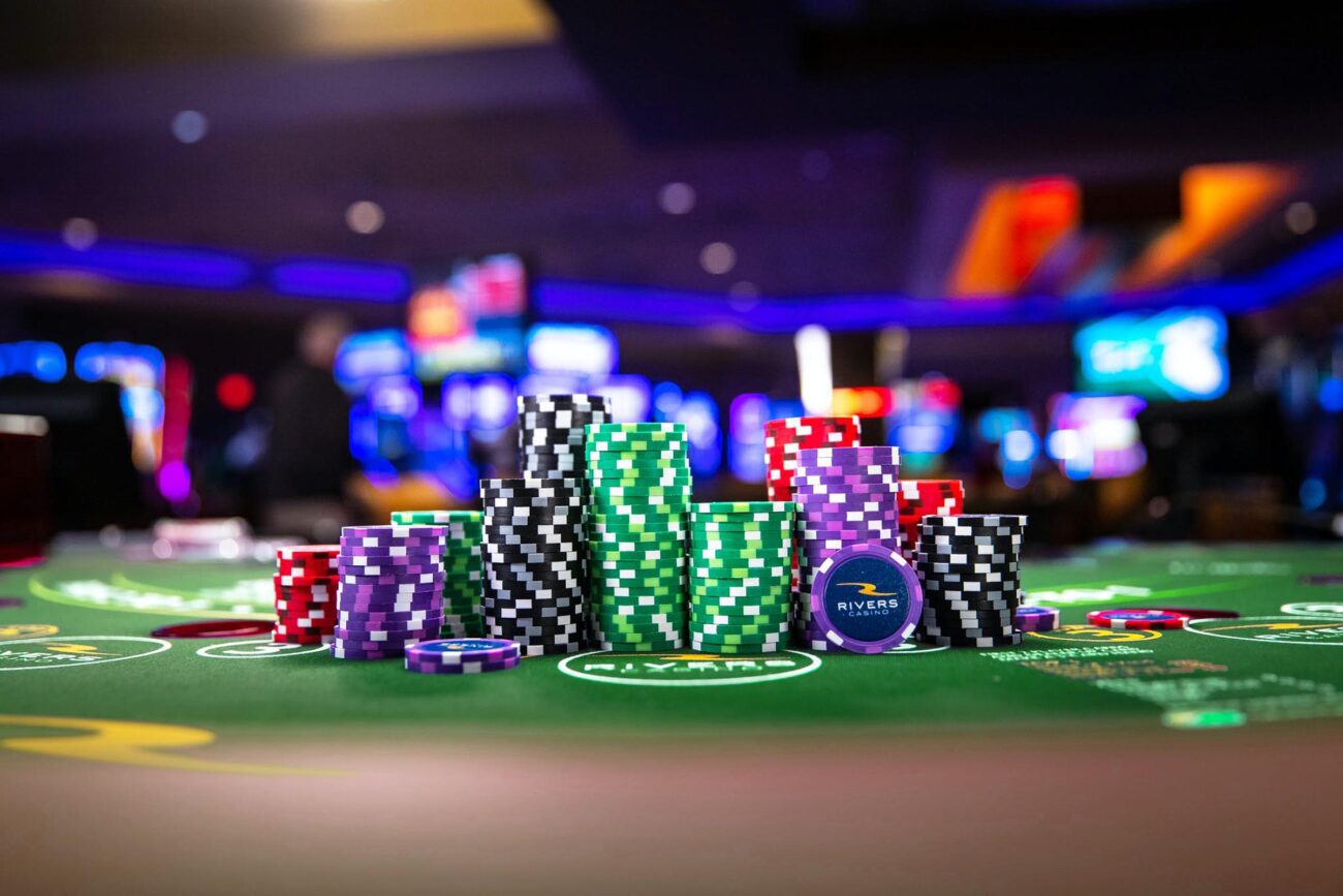 Looking to make your first trip to a casino? Dive into the details and learn the unwritten, and written, rules of gambling in real casinos!