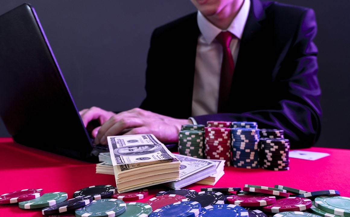 Why are so many people joining Online Casinos these days? – Film Daily