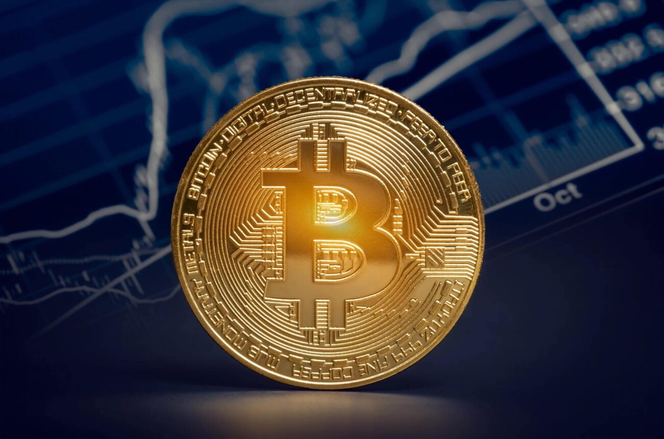 The key to making big money with cryptocurrency is keeping an eye on Bitcoin performance. Learn all the ins and outs of Bitcoin with this guide.