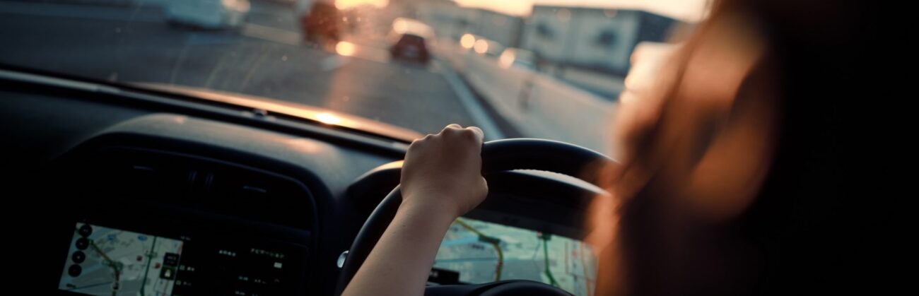 There are many things to remember when learning to drive. Here are the ten driving tips new learners need to know about.