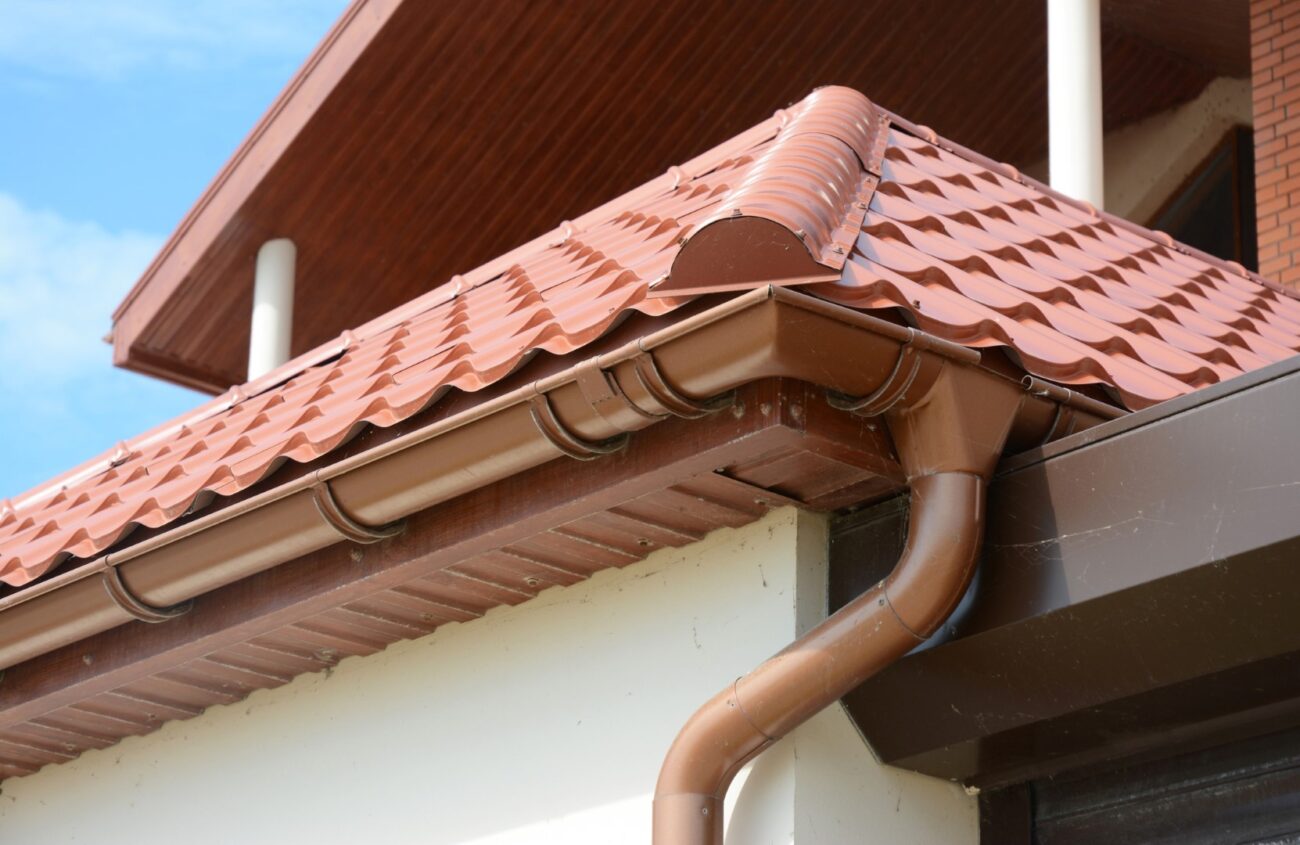 Gutters maintain the flow of water that hits your roof. Learn more about roof gutters and their installation here.