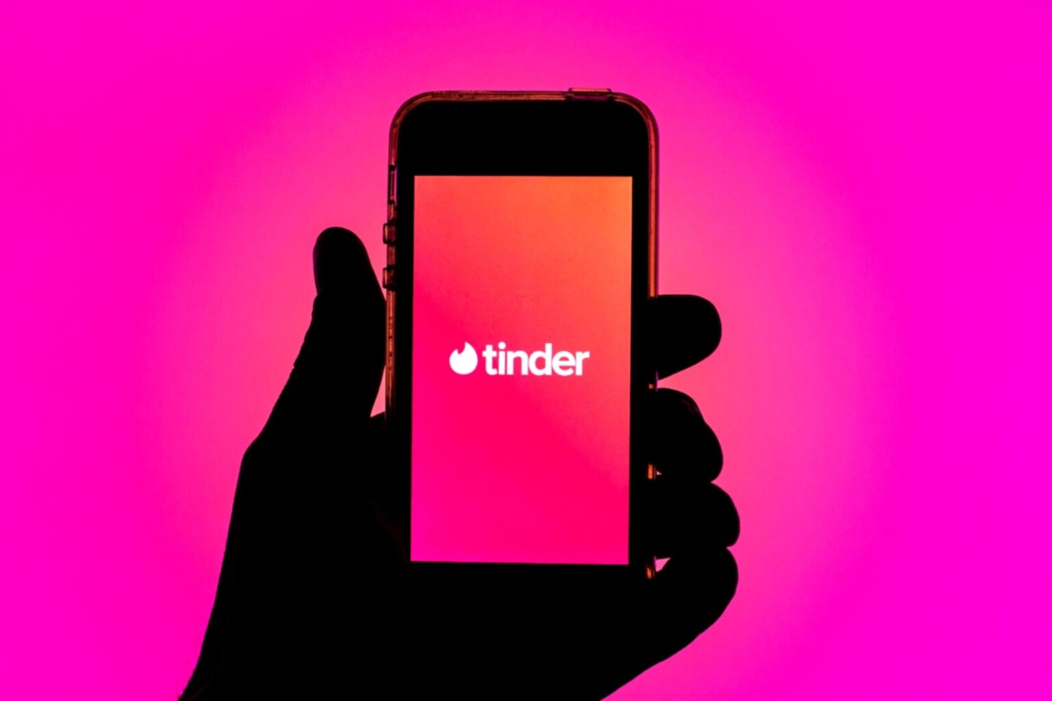 The next time you’re on Tinder, you’ll know what to say and you’ll have fun starting a conversation. This information is crucial so don't miss out!
