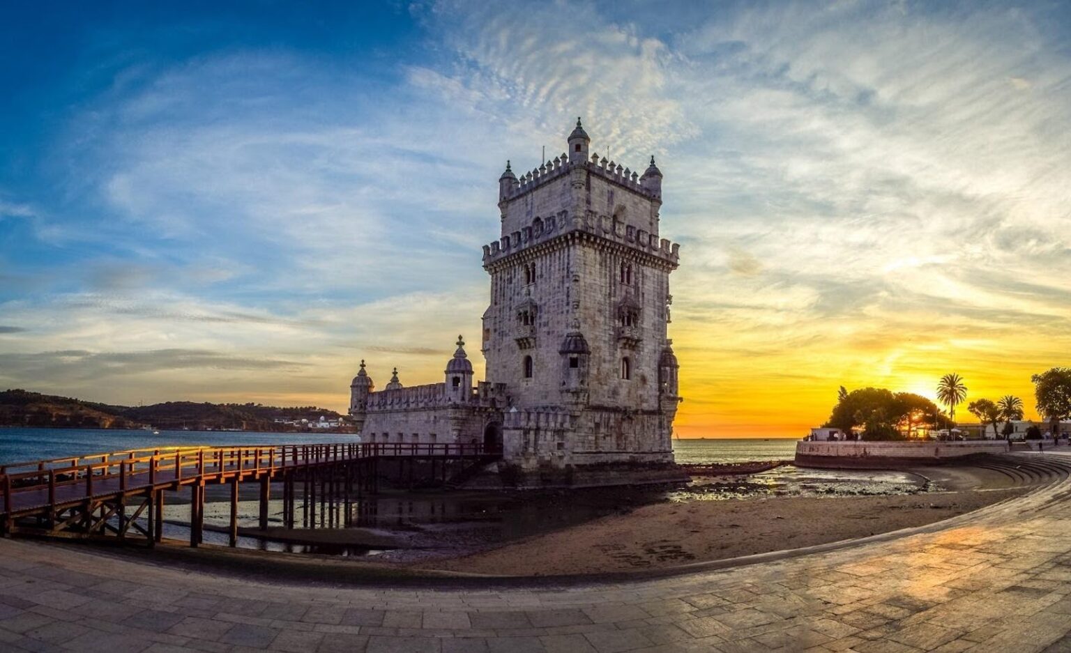 With so many things to see and do, it's surely one of the best tourist destinations in Europe. Find out what you can do on your tour of Lisbon, Portugal.