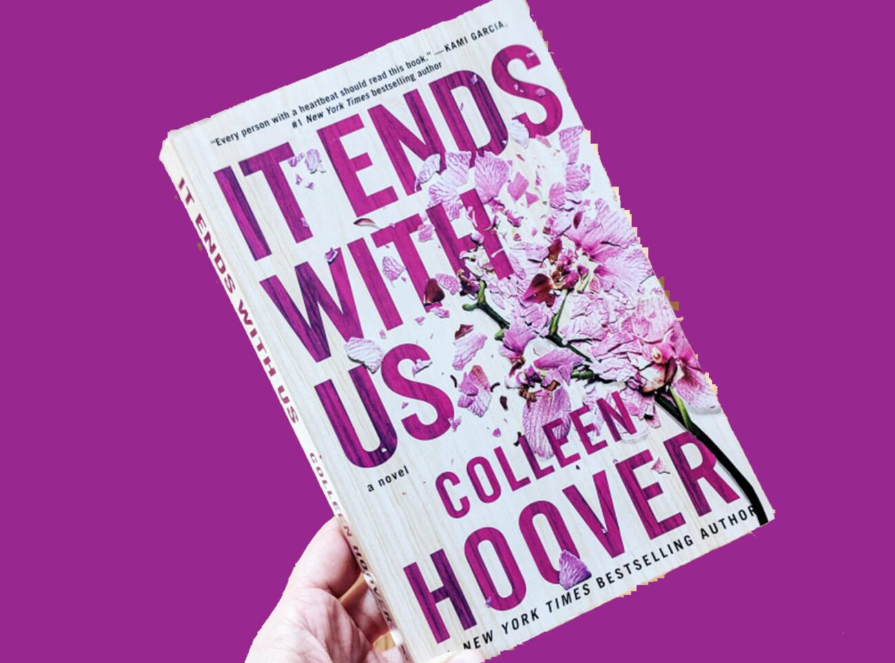 What masterpiece deserves to be called Colleen Hoover's best romance book? Would that be 'Hopeless', 'Slammed' or is it 'It Ends With Us'? Let's explore!