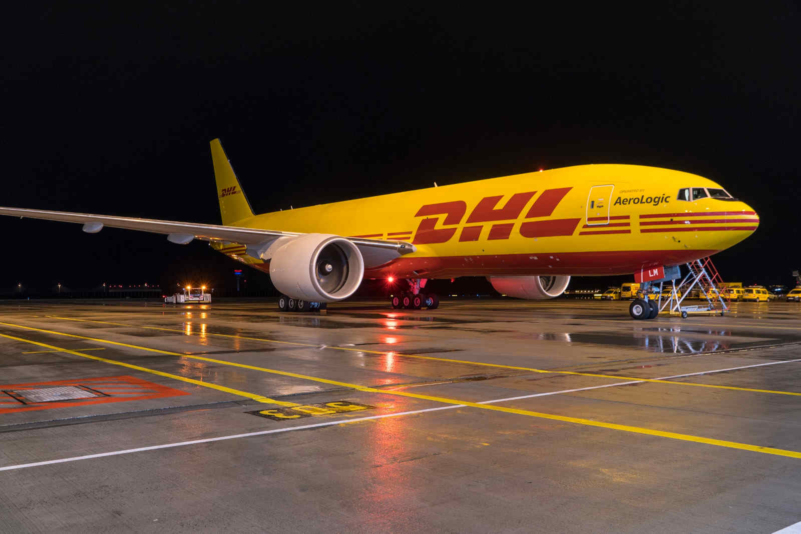 dhl international packages