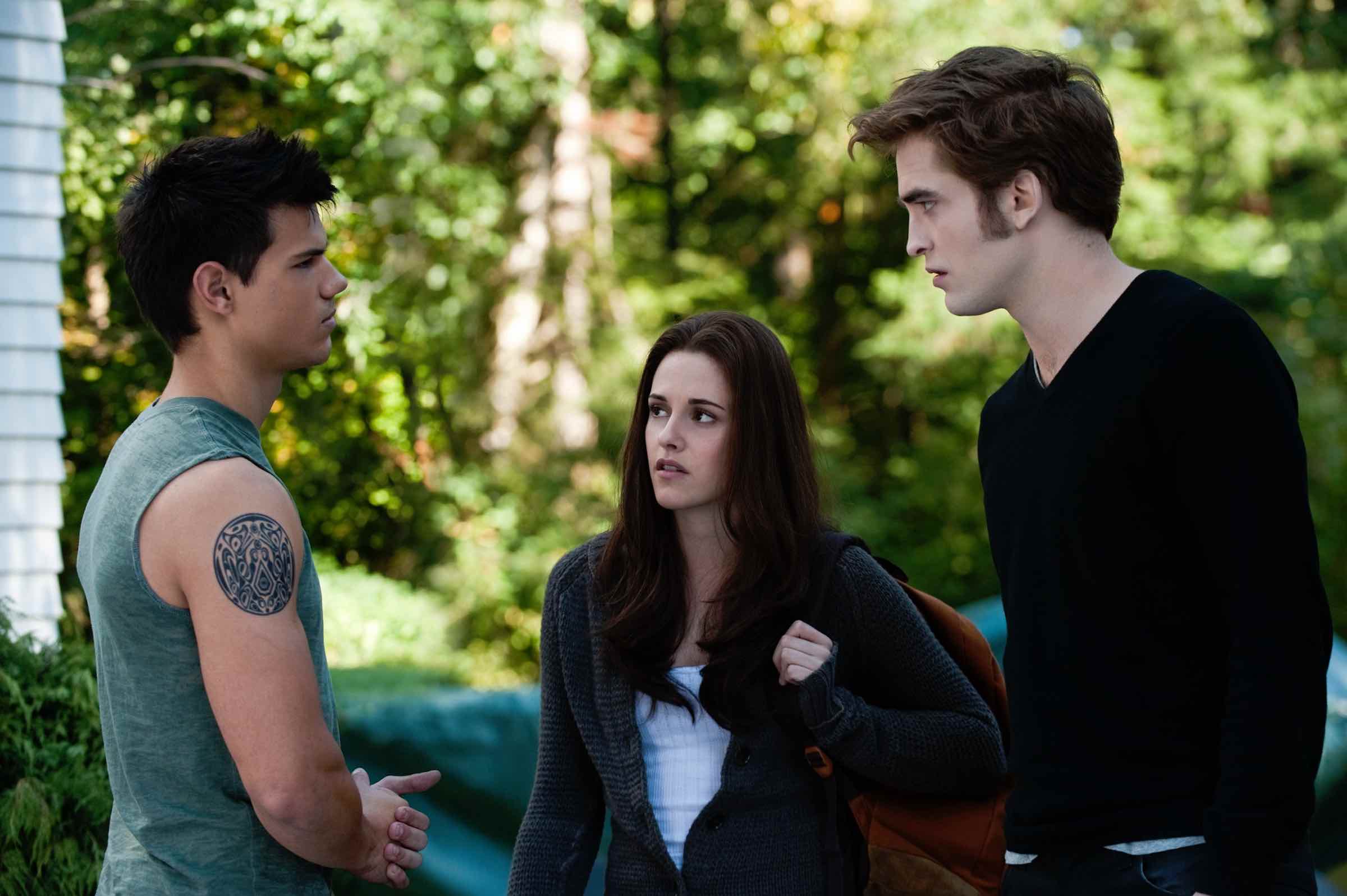 Are these actors from 'Twilight' actually ready for a vampire reunion?