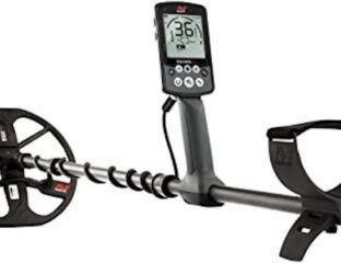 Looking for a high quality metal detector? Here's our honest review of the Minelab Equinox 800 and pros and cons of this metal detecting device.