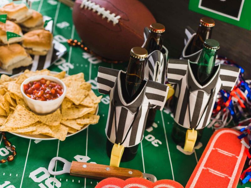Are you hosting a Superbowl party this 2022? Looking for easy recipes for tasty snacks? Check out these super easy and delicious recipes we selected for you.