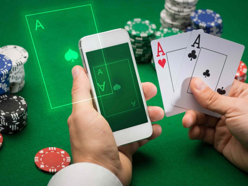 Online casinos can be even better than offline ones, you just need to understand how they work to use them safely. Here's all you need to know.