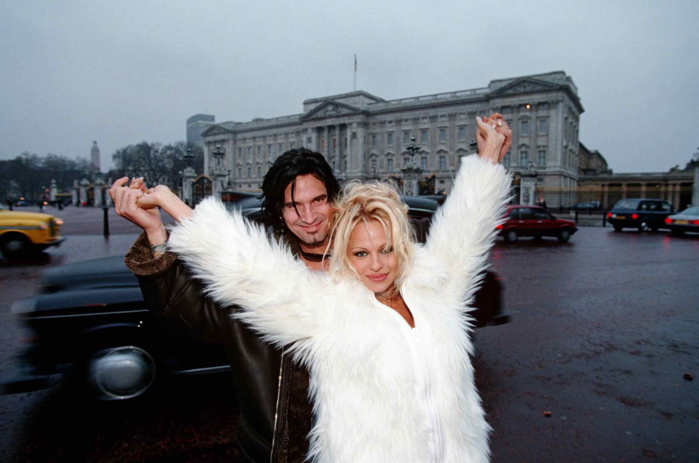 A pair that gets married after days of knowing each other is not likely to last. Was that the reason that made Tommy Lee and Pamela Anderson split?