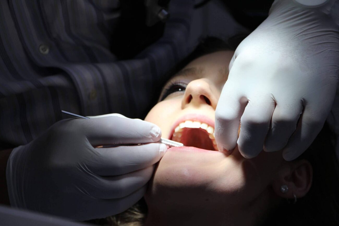 The cost of dental care can quickly empty your wallet. Here's how you can avoid paying a huge bill for dental treatment.