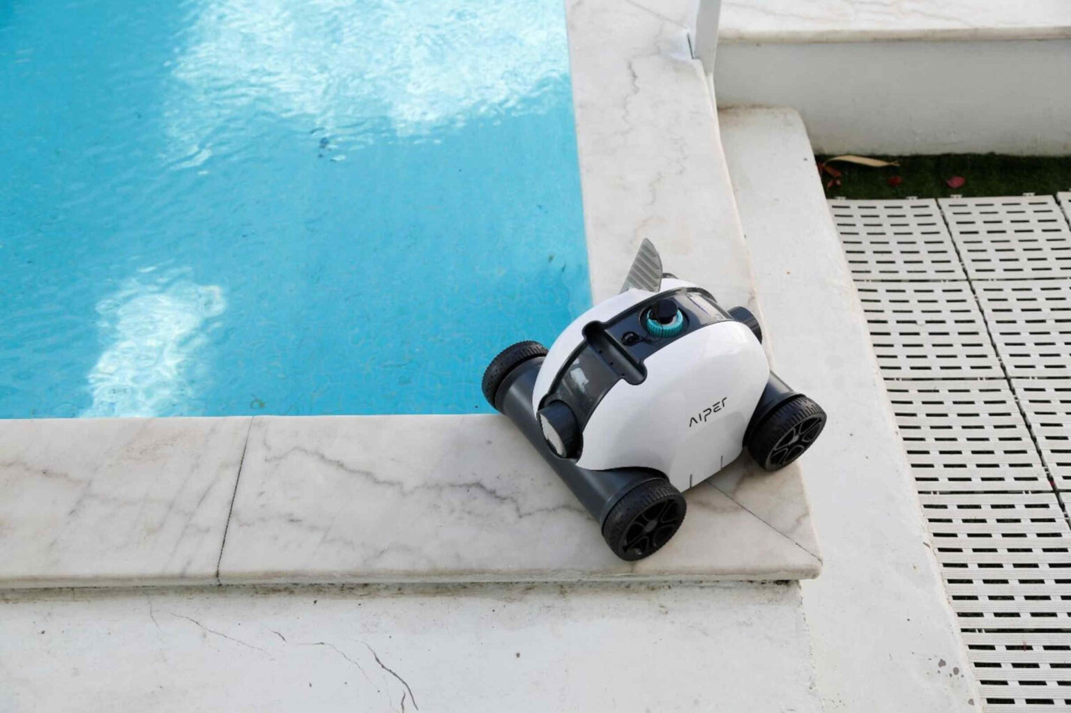 Use the newest Seagull 1000 Cordless Robotic Pool Cleaner so you don't have to lift a finger ever again before going for a swim on a hot day!