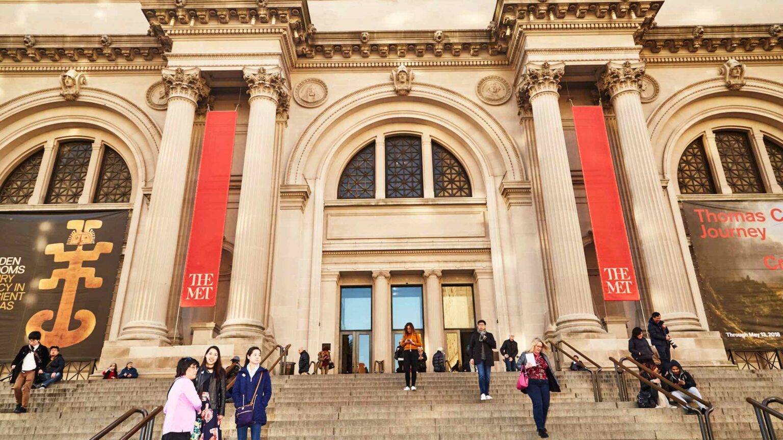 The Met is one of NYC’s most iconic attractions. Yet, an Instagram post has caused visitors to endlessly search for this statue of Rihanna. Where is it?