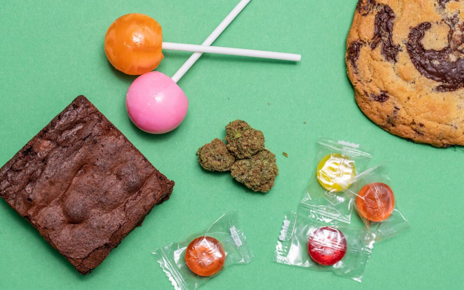 If you've ever eaten too much of an edible, you know that the resulting high can be overwhelming and unpleasant. Here's how to recover from edibles.