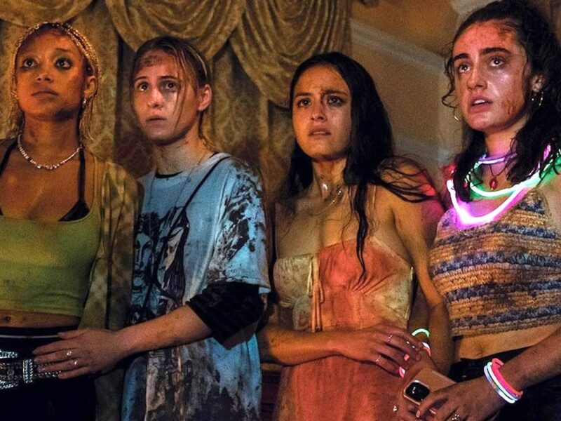 'Bodies Bodies Bodies' is Finally here. Find out how to watch A24 horror comedy family movie online for free on Netflix or HBO.