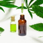 CBD is known for its benefits in relieving anxiety. Here are all the benefits of using CBD oil for your anxiety.