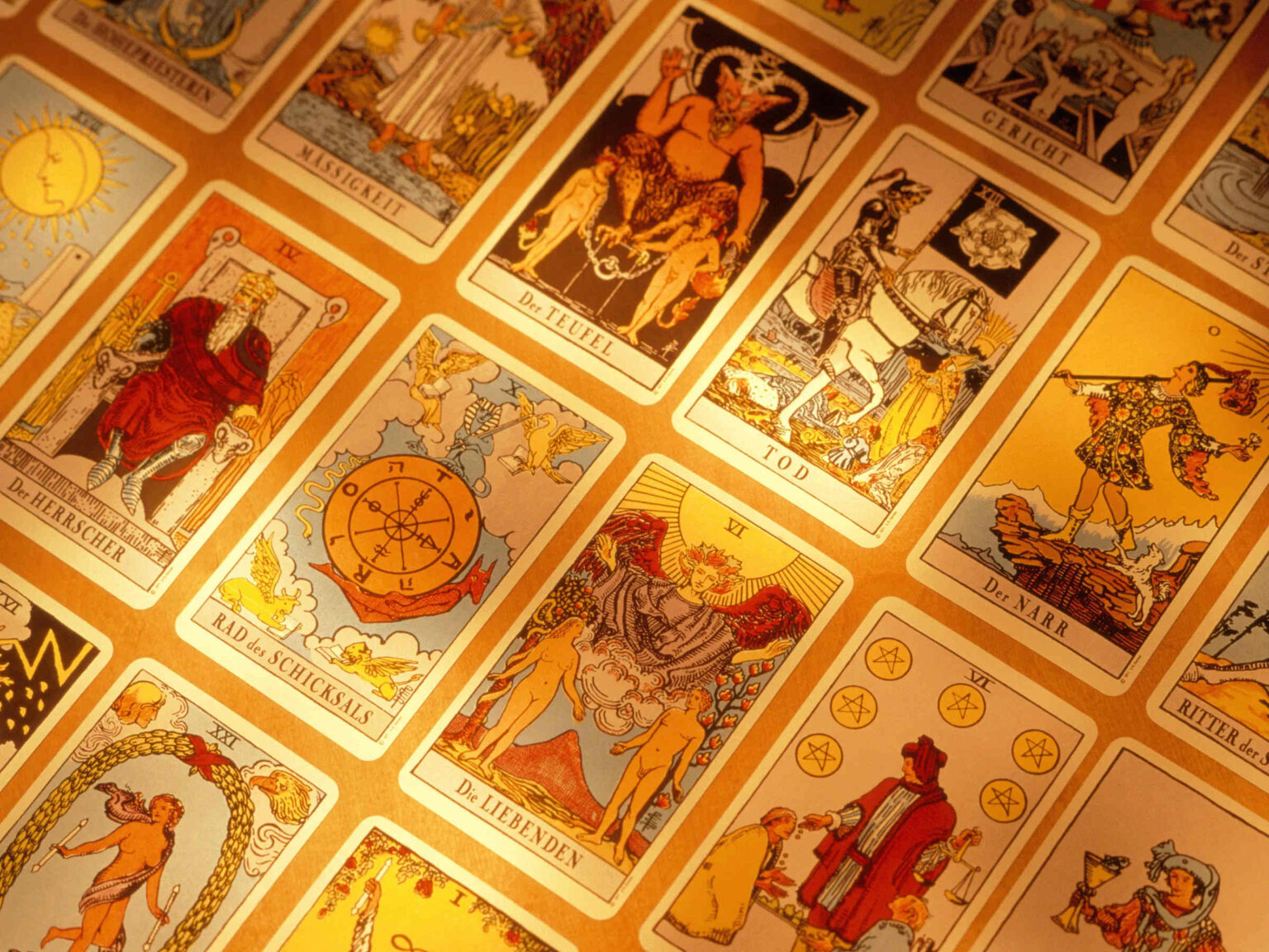 What does your future have in store for you? Use this guide to navigate the world of tarot card readings so you're prepared for anything!