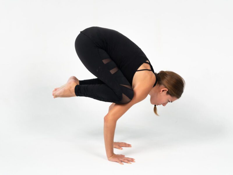 The Crow pose has been described as one of the most difficult poses in yoga. Here’s why the pose is one of the hardest but best positions for core strength.