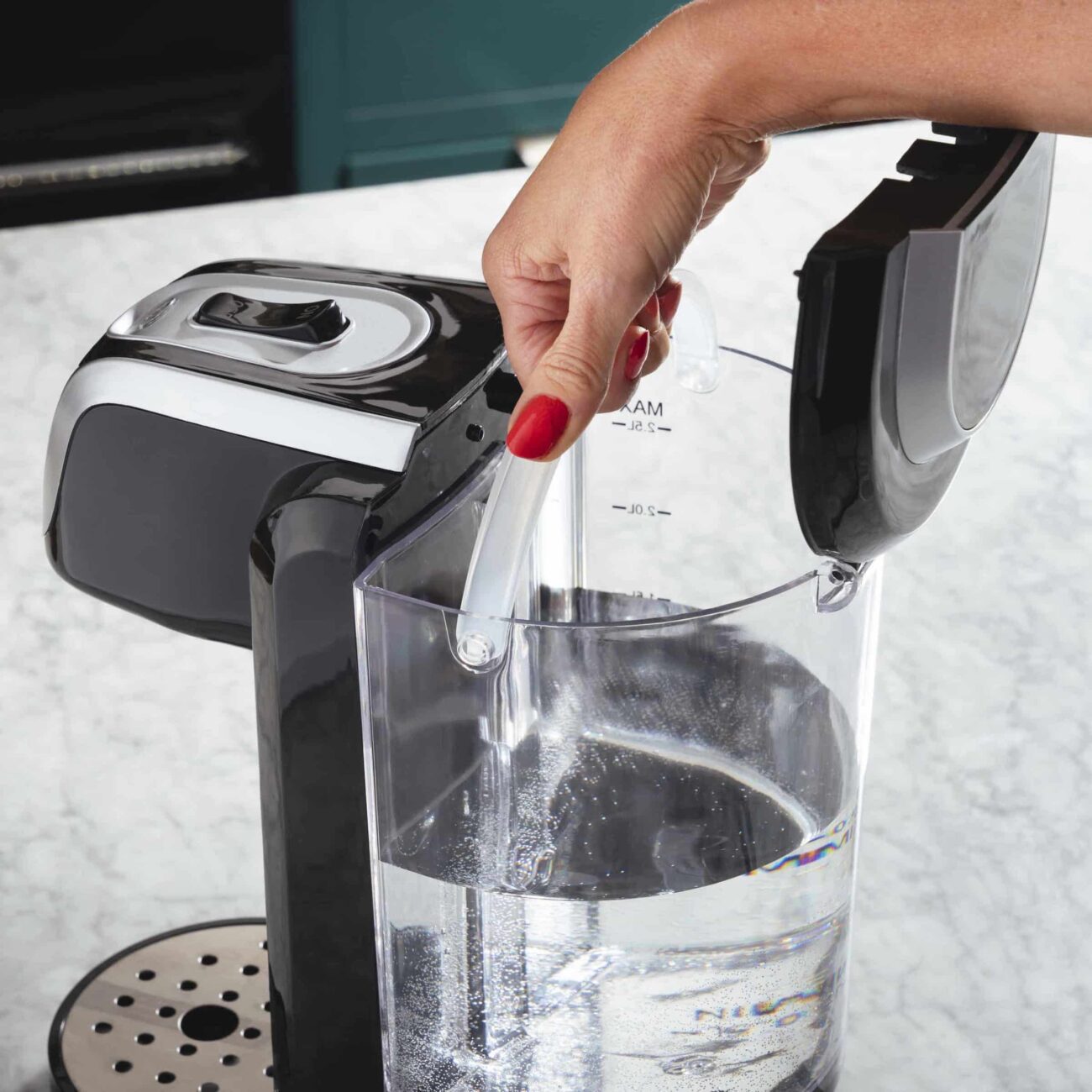 Purifiers are used in our homes to provide clean, hygienic, safe drinking water. Here's our tank vs. tankless water dispenser review.