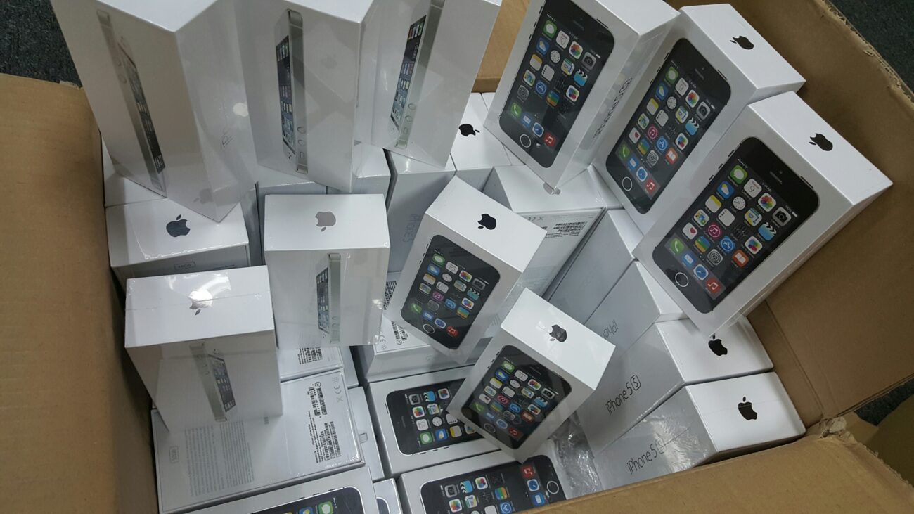 iPhone wholesalers