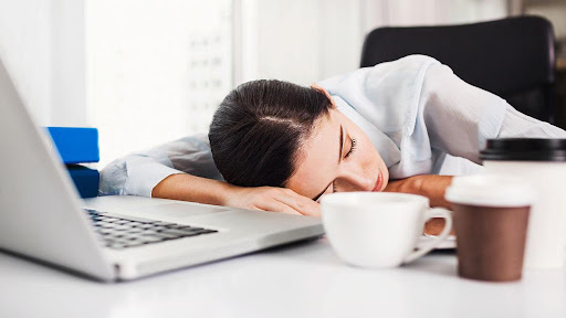 There are many types of symptoms that a narcoleptic person experiences