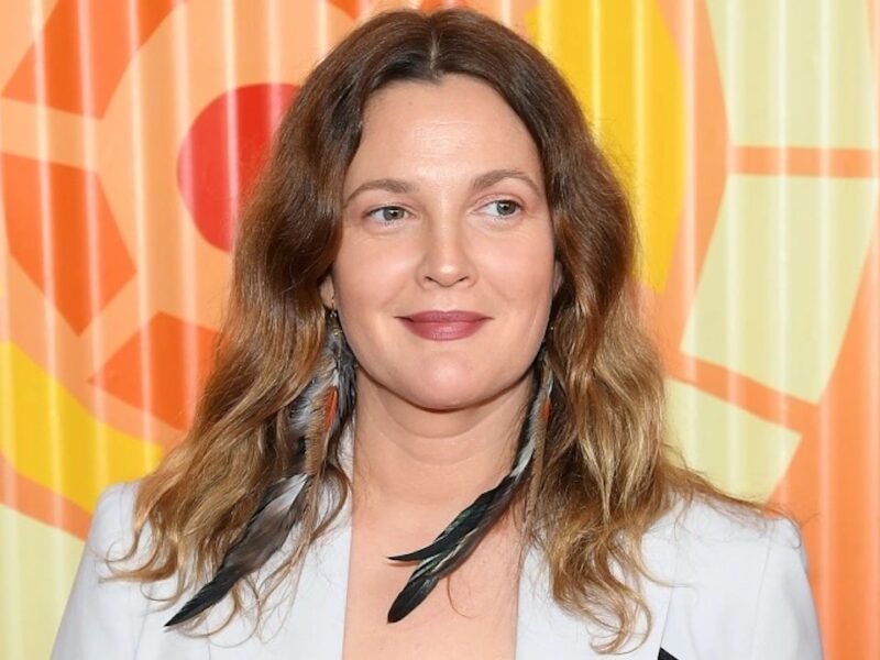 How much touch is just too much? Get into Drew Barrymore's interview with Oprah and see what the fuss is about.