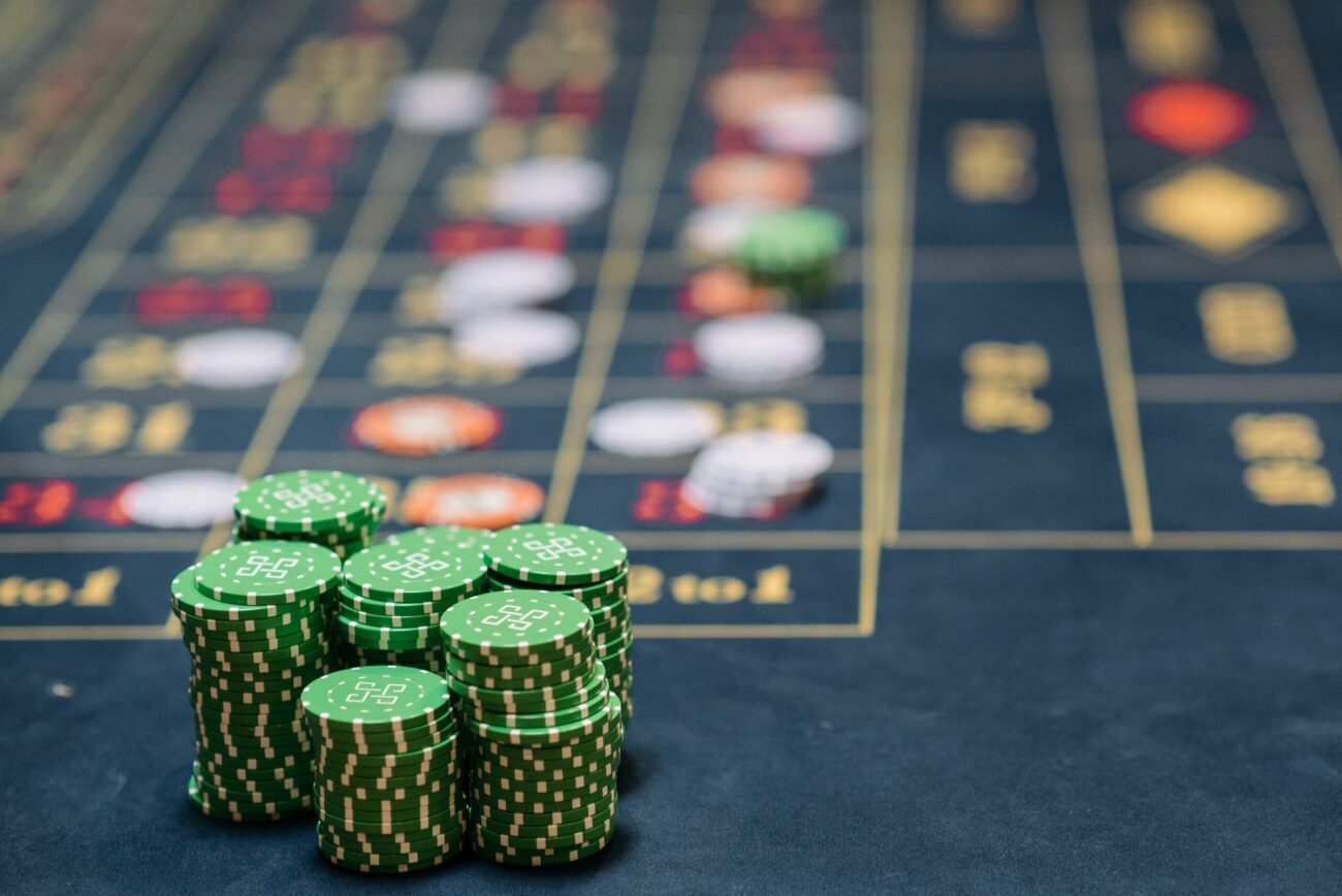 Explore the groundbreaking role of AI in online sweepstakes casinos and how it is set to revolutionize the player experience and gaming industry.